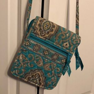 Vera Bradley small hipster